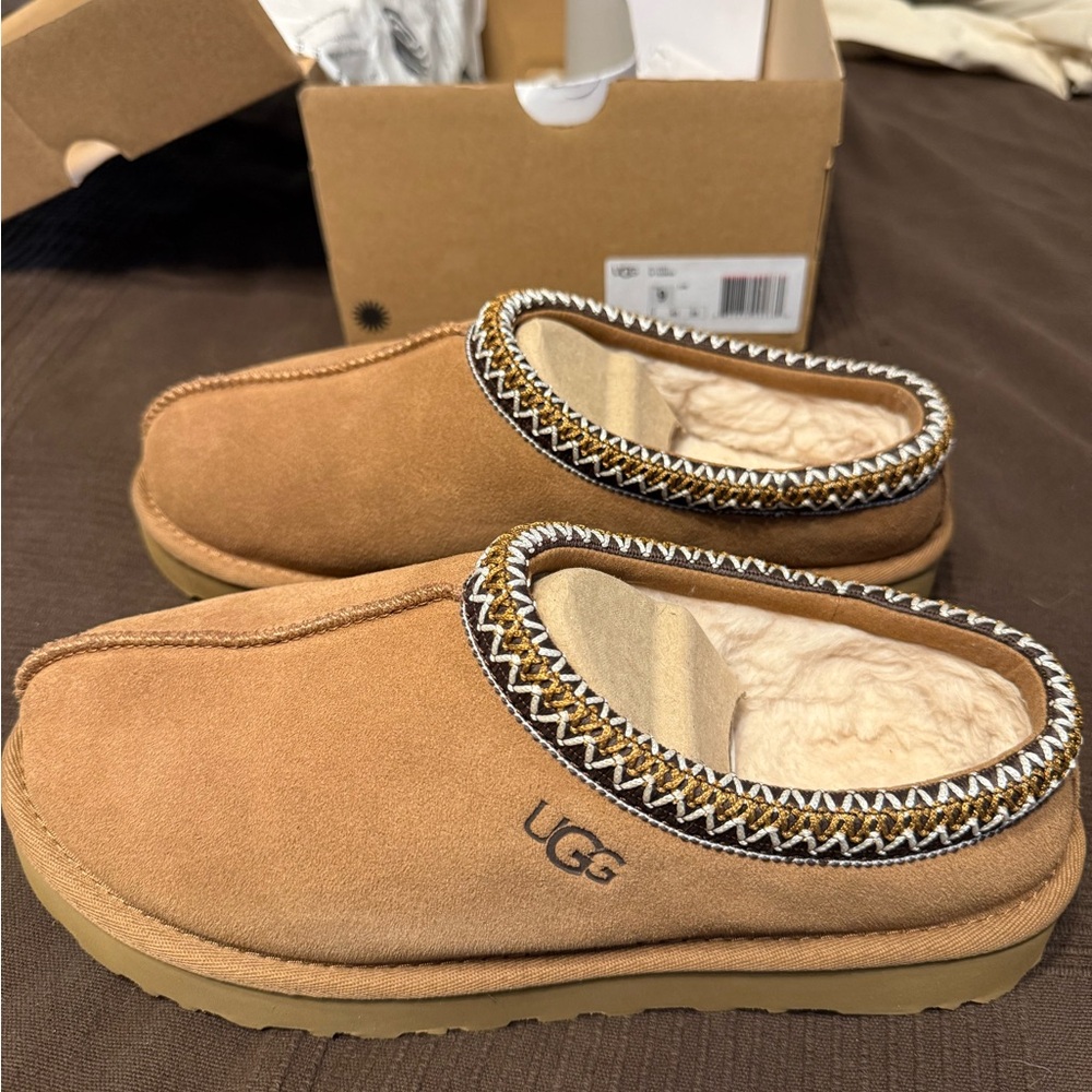 Women UGG Tasman in chestnut